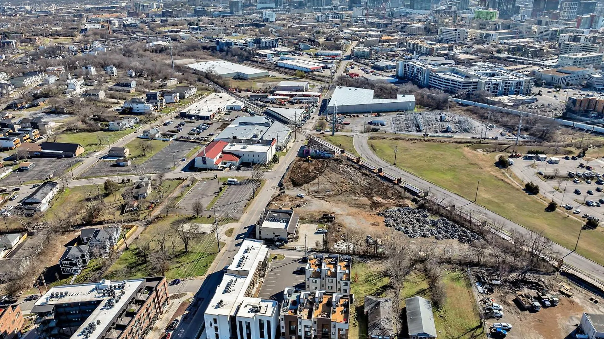 The Outlaw In Downtown Nashville By Nautical Properties
