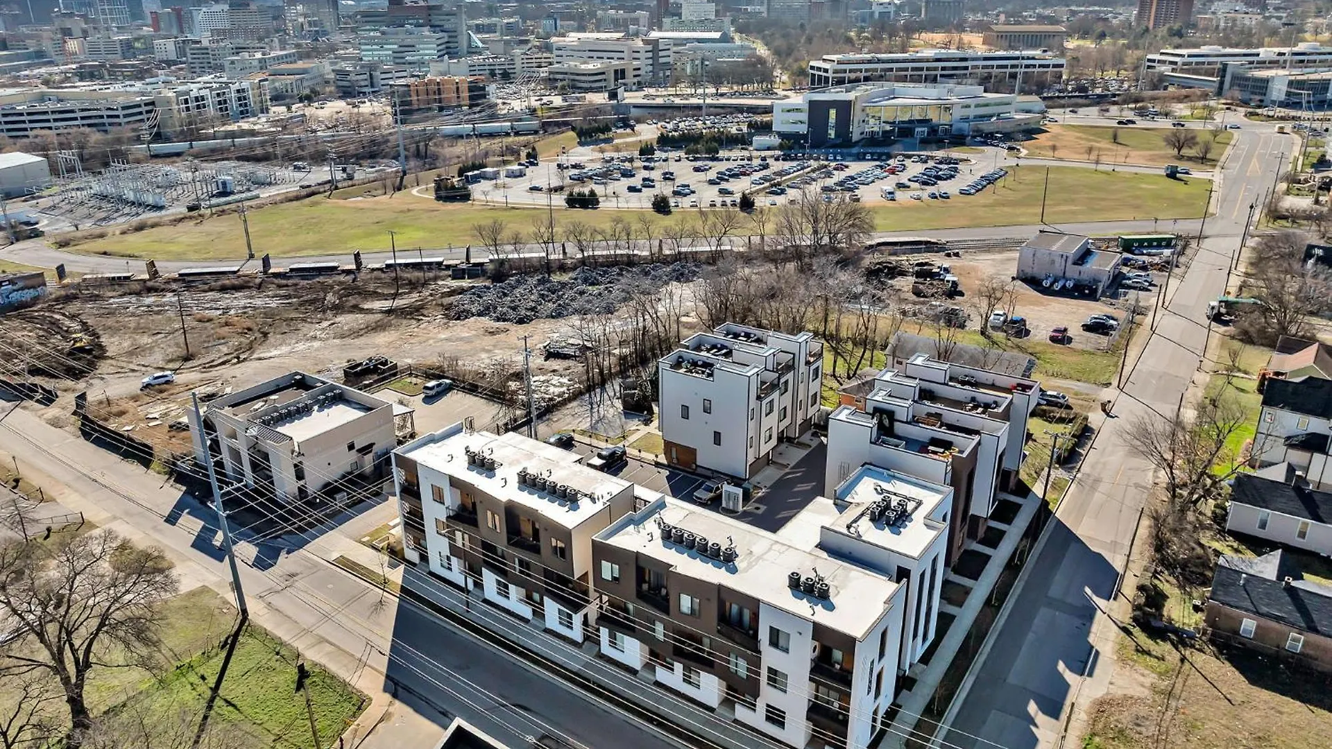 The Outlaw In Downtown Nashville By Nautical Properties