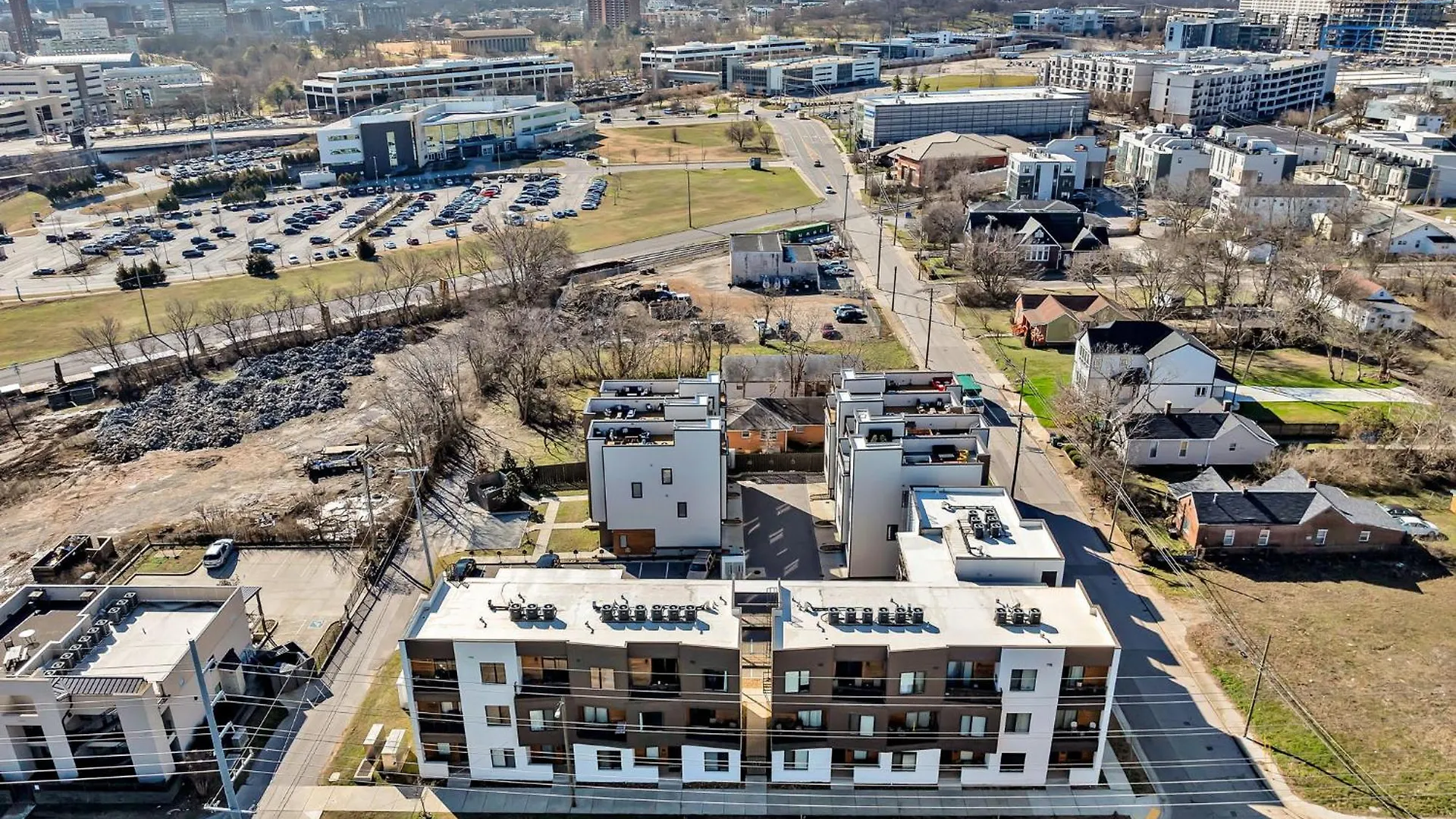 The Outlaw In Downtown Nashville By Nautical Properties